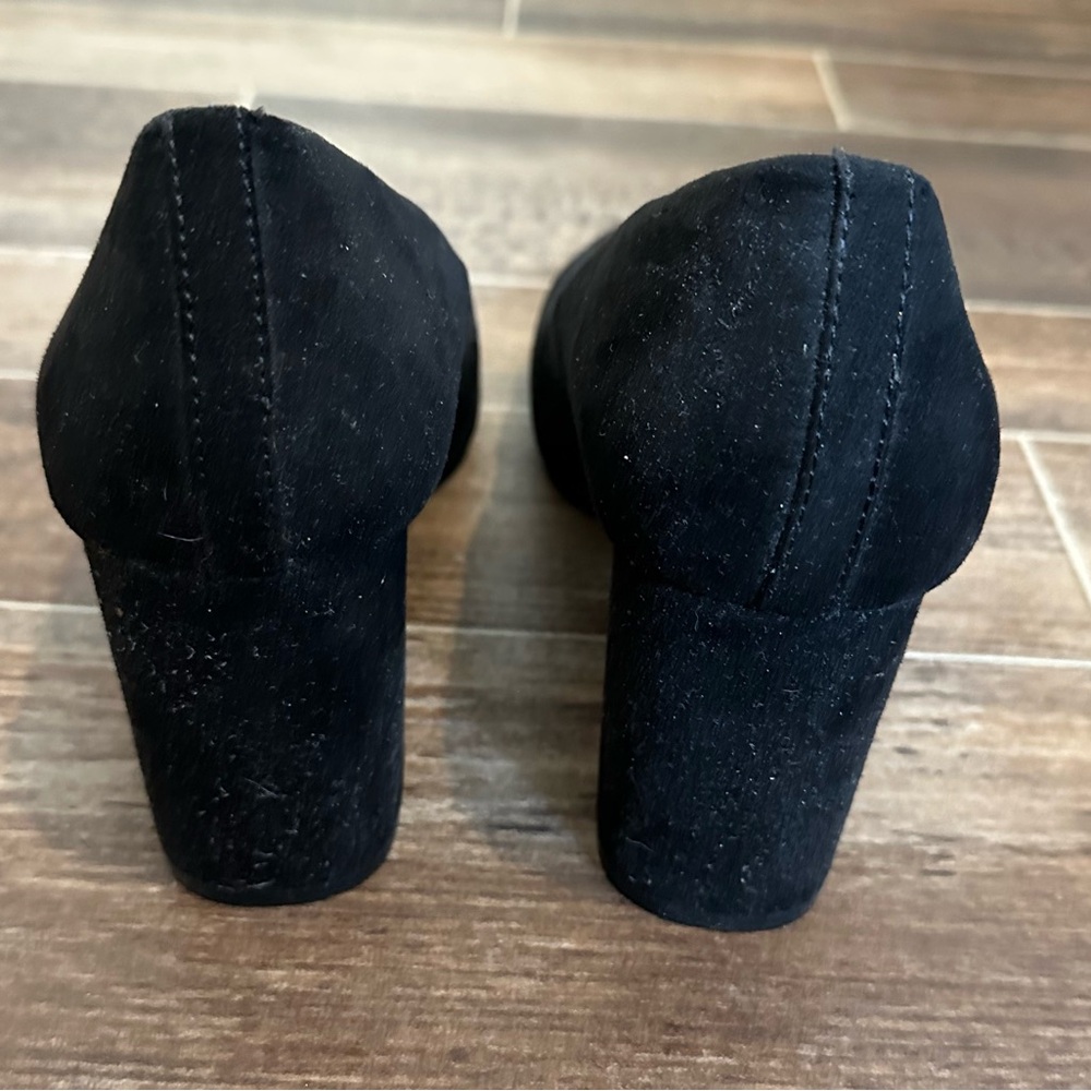 Women’s Shoe Bundle - image 8